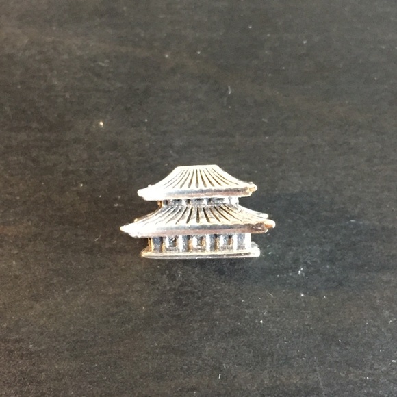 3/$20 ⚡️ Japanese pagoda charm fits Pandora - Picture 3 of 4